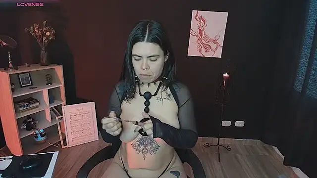 Snapshot of _WednesdayFriday_ chatting on January 14, 9:20 pm  WednesdayFriday  online show from January 14, 9:20 pm