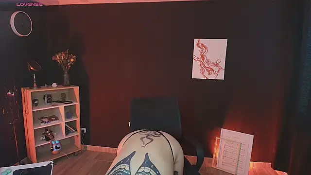 Snapshot of _WednesdayFriday_ chatting on September 12, 2:06 pm  WednesdayFriday  online show from September 12, 2:06 pm