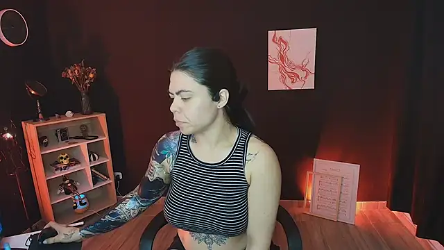 Snapshot of _WednesdayFriday_ chatting on September 20, 11:39 pm  WednesdayFriday  online show from September 20, 11:39 pm