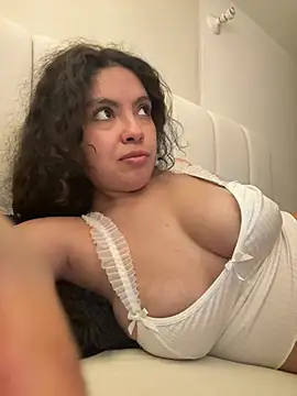 Nathcurly  online show from February 2, 2:32 am