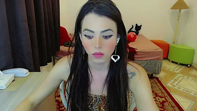 Sophie Fantasys online show from April 11, 4:55 pm