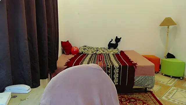 Sophie Fantasys online show from April 15, 5:53 pm