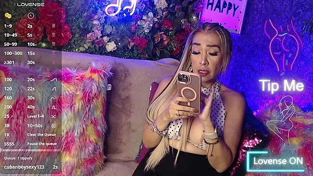 Snapshot of EvelinaGrey chatting on February 3, 6:02 am EvelinaGrey online show from February 3, 6:02 am