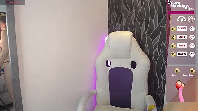 Snapshot of EvelinaGrey chatting on March 15, 12:36 am EvelinaGrey online show from March 15, 12:36 am