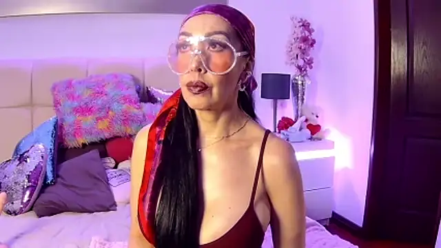 Snapshot of EvelinaGrey chatting on November 25, 11:54 am EvelinaGrey online show from November 25, 11:54 am