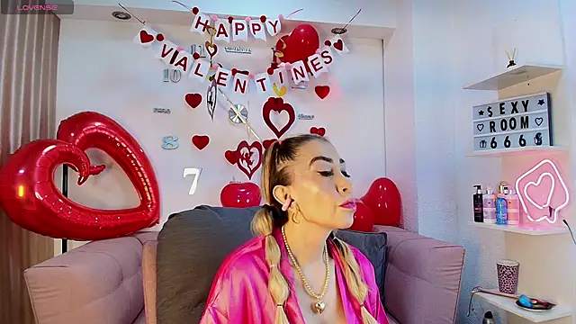 EvelinaGrey online show from February 15, 8:05 pm