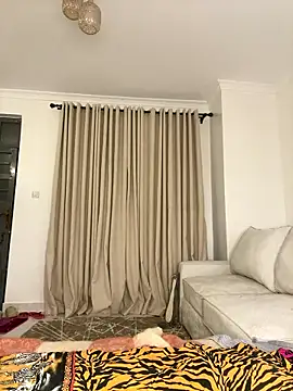 hot daily online show from January 10, 12:40 pm