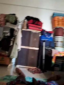 Snapshot of findmemylove chatting on December 28, 10:03 am findmemylove online show from December 28, 10:03 am