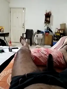 Snapshot of findmemylove chatting on November 9, 11:19 am findmemylove online show from November 9, 11:19 am