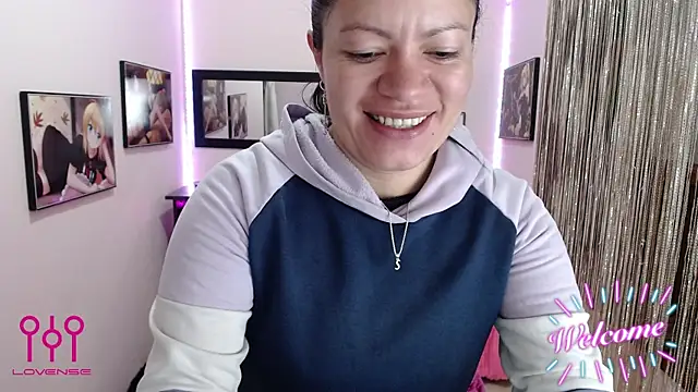 Cristal w online show from October 17, 12:30 pm