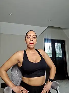 QueenTricks1 online show from February 20, 12:16 pm