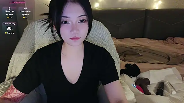 Snapshot of Jennie-007 chatting on October 25, 12:13 pm Jennie-007 online show from October 25, 12:13 pm