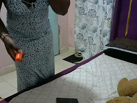 slender-qwene online show from September 20, 6:09 pm