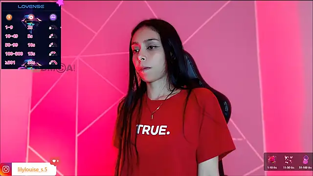 Snapshot of lilylouisee chatting on November 16, 10:26 pm lilylouisee online show from November 16, 10:26 pm