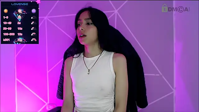 Snapshot of lilylouisee chatting on December 2, 8:48 pm lilylouisee online show from December 2, 8:48 pm