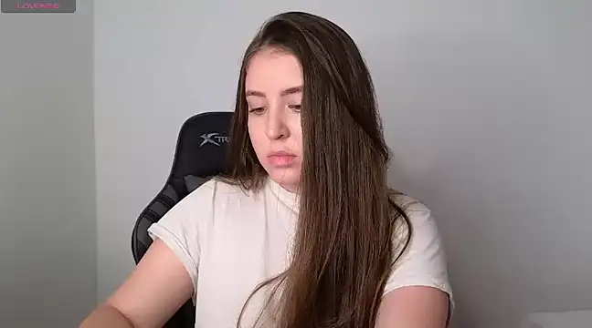 Daivis 17 online show from December 11, 12:23 am