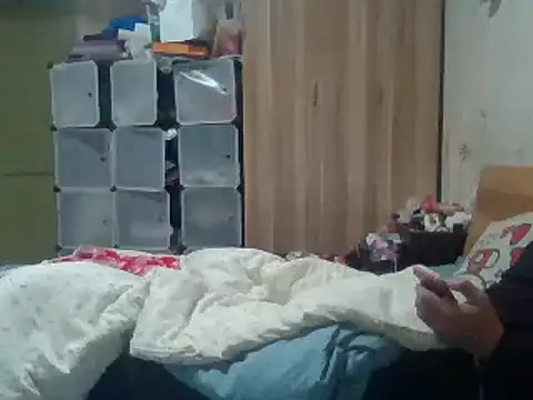 Snapshot of Beijing2000 chatting on December 11, 12:12 am Beijing2000 online show from December 11, 12:12 am