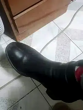 Snapshot of Beijing2000 chatting on December 20, 11:54 am Beijing2000 online show from December 20, 11:54 am