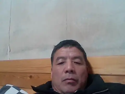 Snapshot of Beijing2000 chatting on February 15, 1:27 pm Beijing2000 online show from February 15, 1:27 pm