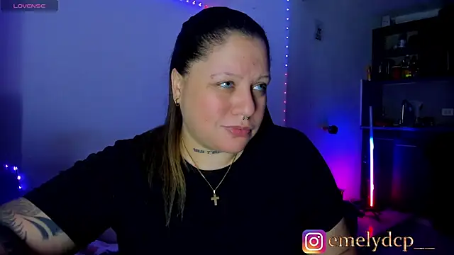 mariana maze online show from April 18, 8:29 am