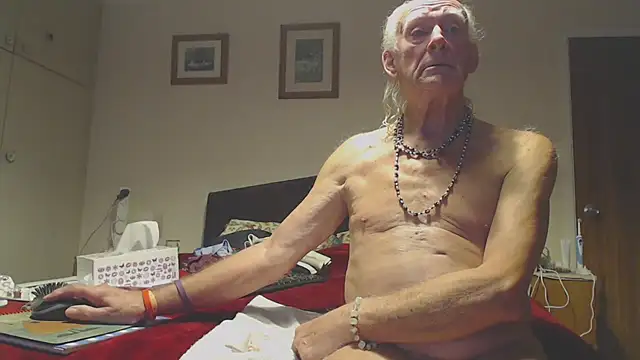 WaverlyKernow online show from November 4, 3:11 pm