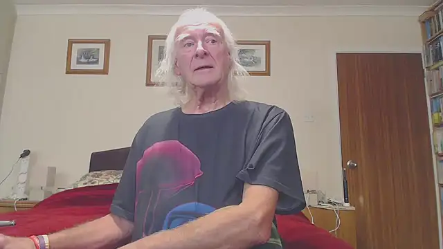 WaverlyKernow online show from November 20, 1:55 pm