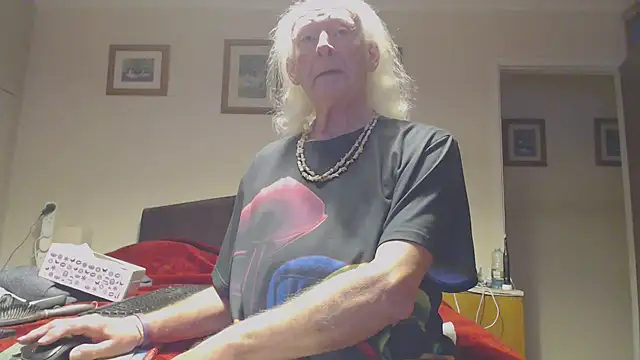 WaverlyKernow online show from December 17, 8:31 am