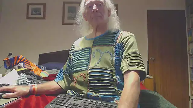 WaverlyKernow online show from February 11, 8:19 am