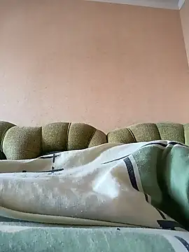 Snapshot of vlas-82 chatting on December 18, 12:07 pm vlas-82 online show from December 18, 12:07 pm