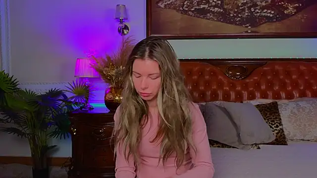 Real Tini online show from November 11, 6:02 am