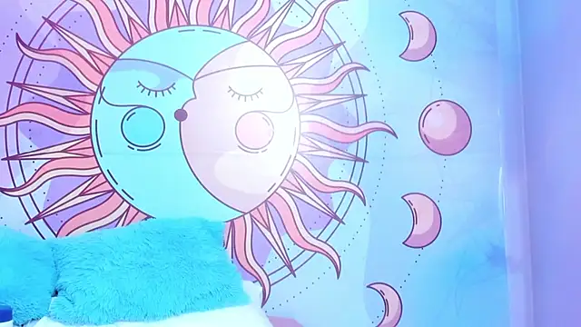 luna hoott online show from March 10, 1:05 pm