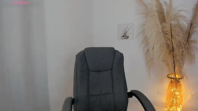 sarita1412 online show from December 18, 12:17 am