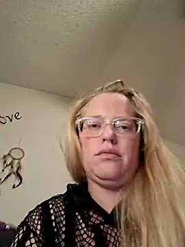 Toybox13 Pika online show from September 18, 9:06 pm