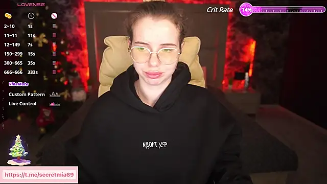 Snapshot of SecretDesireMe chatting on December 23, 7:06 am SecretDesireMe online show from December 23, 7:06 am