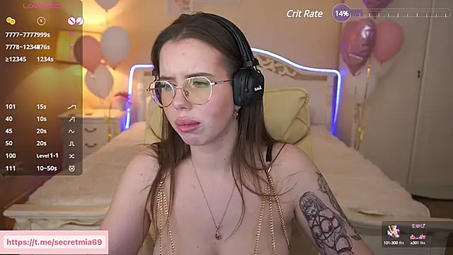 Snapshot of SecretDesireMe chatting on February 21, 6:26 pm SecretDesireMe online show from February 21, 6:26 pm