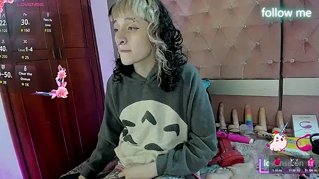 neeko princes online show from February 25, 12:15 pm