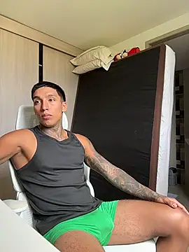 sendfer online show from March 25, 7:53 pm