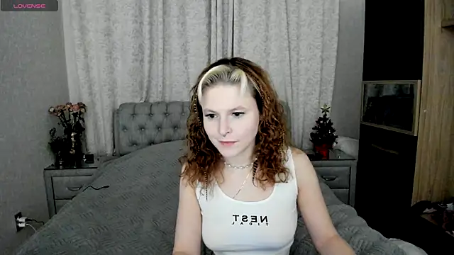 Snapshot of rocky_foxy chatting on January 21, 10:41 pm rocky foxy online show from January 21, 10:41 pm