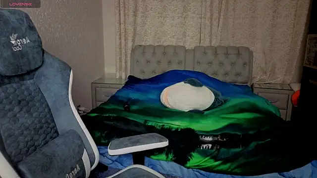 Snapshot of rocky_foxy chatting on October 11, 7:45 pm rocky foxy online show from October 11, 7:45 pm