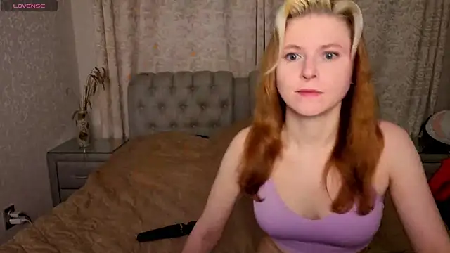 Snapshot of rocky_foxy chatting on November 17, 9:42 pm rocky foxy online show from November 17, 9:42 pm