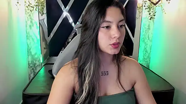 Lia 14  online show from February 7, 11:45 am