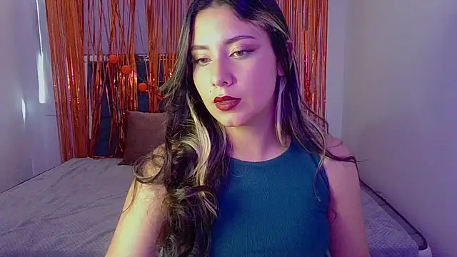 Lia 14  online show from November 14, 8:40 pm