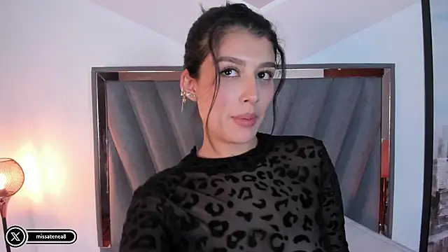 missatenea online show from February 11, 4:02 pm