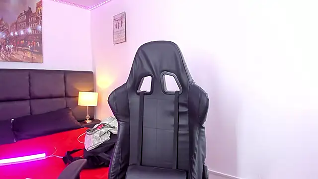 Snapshot of Megan_Miles02 chatting on March 13, 8:00 pm Megan Miles02 online show from March 13, 8:00 pm