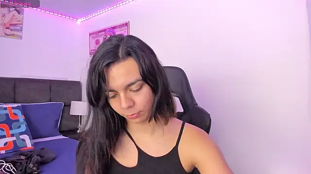 Snapshot of Megan_Miles02 chatting on November 26, 8:54 pm Megan Miles02 online show from November 26, 8:54 pm