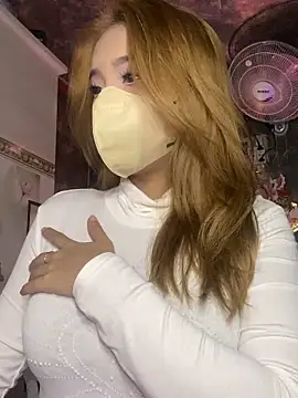 Snapshot of -KathySweet- chatting on February 7, 4:27 am -KathySweet- online show from February 7, 4:27 am