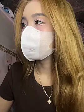 Snapshot of -KathySweet- chatting on February 20, 5:23 am -KathySweet- online show from February 20, 5:23 am