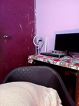 reemacouple007 online show from January 13, 8:52 am