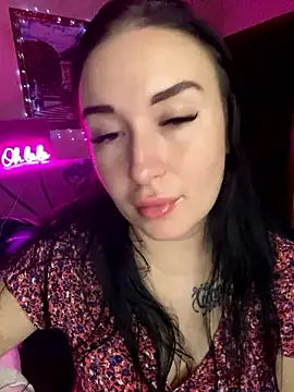 Snapshot of Roxana_Bell chatting on December 4, 8:29 pm Roxana Bell online show from December 4, 8:29 pm