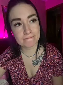 Snapshot of Roxana_Bell chatting on January 24, 12:10 pm Roxana Bell online show from January 24, 12:10 pm